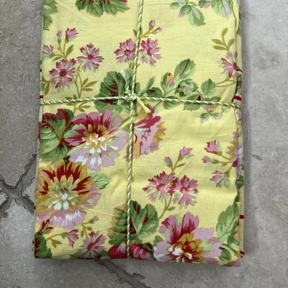 NEW April Cornell Emmaline Tablecloth 70 Rd Floral English Country Garden Yellow